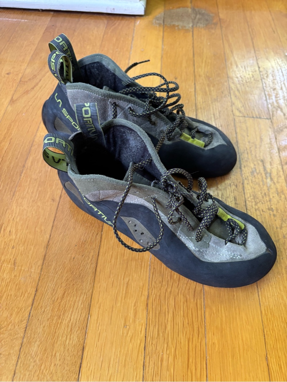 La Sportiva TC Pro Rock Climbing Shoes Size 41 Olive Green